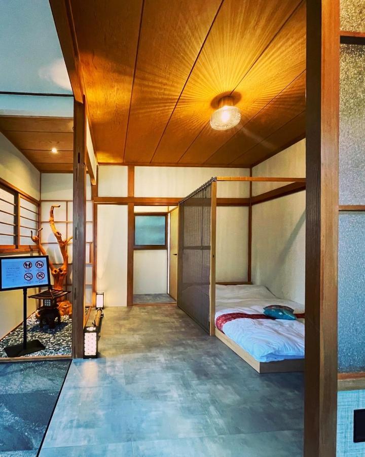 オーシャンビュー 加美屋リゾート 江ノ島,江ノ島の島内,仲見世通りから3分,海と日の出を臨む貸切の和モダン別荘 Fudzsiszava Kültér fotó
