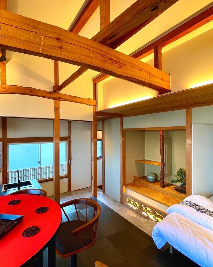 オーシャンビュー 加美屋リゾート 江ノ島,江ノ島の島内,仲見世通りから3分,海と日の出を臨む貸切の和モダン別荘 Fudzsiszava Kültér fotó
